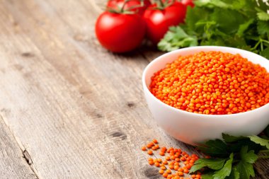 Kırmızı mercimek ve sebze