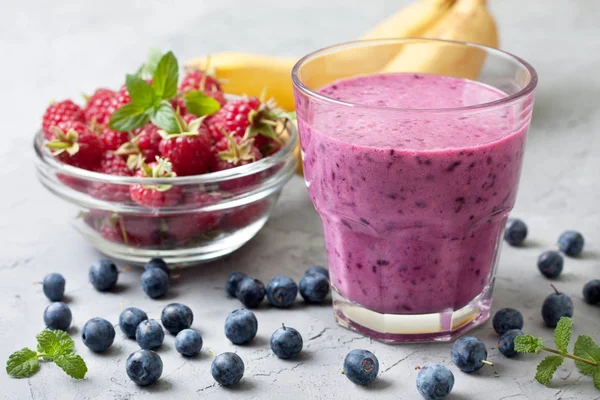 Yaban mersini ile smoothies 