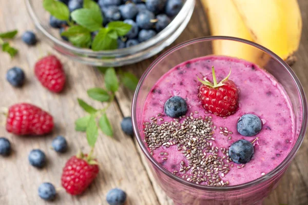 Smoothies met bosbessen — Stockfoto