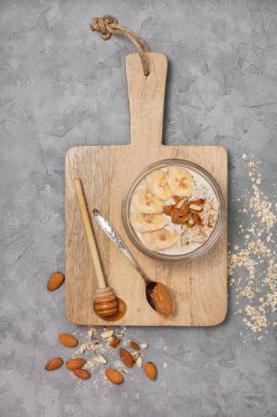 gecede yulaf ezmesi Kahvaltı