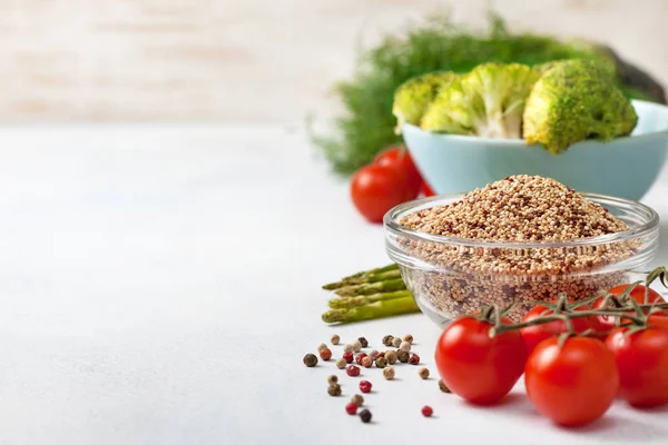 Quinoa i warzywa — Zdjęcie stockowe