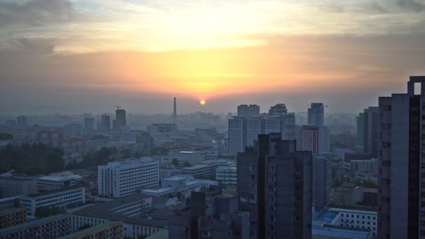 Alba su Pyongyang, RPDC Corea del Nord. 04 maggio 2017. Time-lapse, UHD - 4K — Video Stock