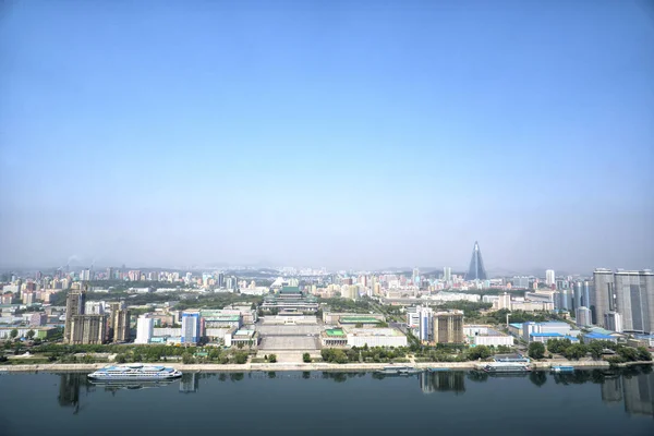 Pyongyang panoramik manzaralı sabahları. Kuzey Kore - Kuzey Kore. 02 Mayıs 2017.