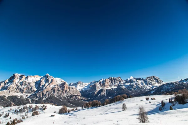 Dolomiti italian gata pentru sezonul de schi — Fotografie, imagine de stoc