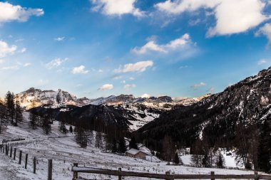 İtalyan Dolomiti kayak sezonu için hazır