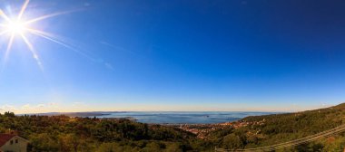 Güneşli bir gün trieste Körfezi