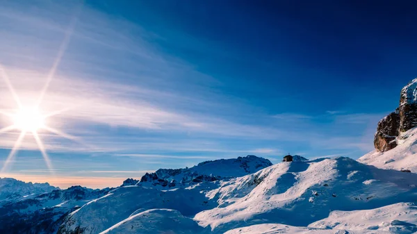 İtalyan Dolomiti kayak sezonu için hazır — Stok fotoğraf