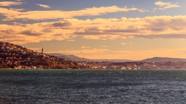 Rüzgarlı bir gün trieste Körfezi