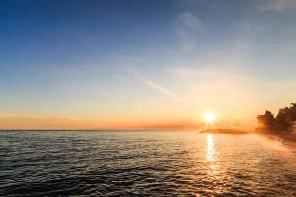 在海上的里雅斯特的日落 — 图库照片