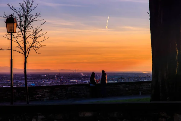 Colorful sunset in Bergamo — Stock Photo, Image