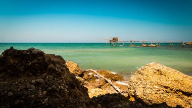 bir yaz günü İtalyan sahil