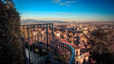 Bergamo renkli günbatımı