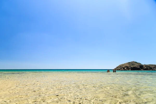 A praia de Chia su Giudeu, Sardenha — Fotografia de Stock