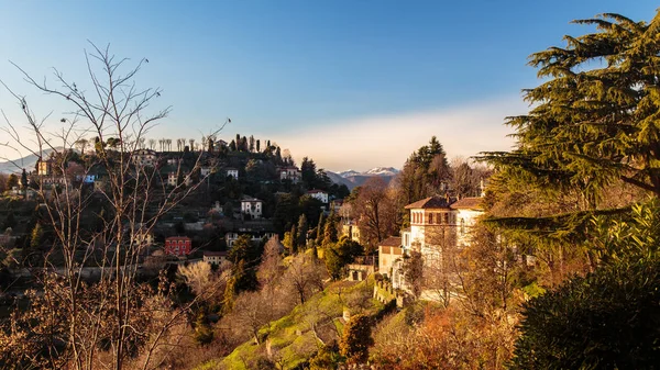 Colorful sunset in Bergamo — Stock Photo, Image