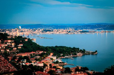 trieste Körfezi akşamları