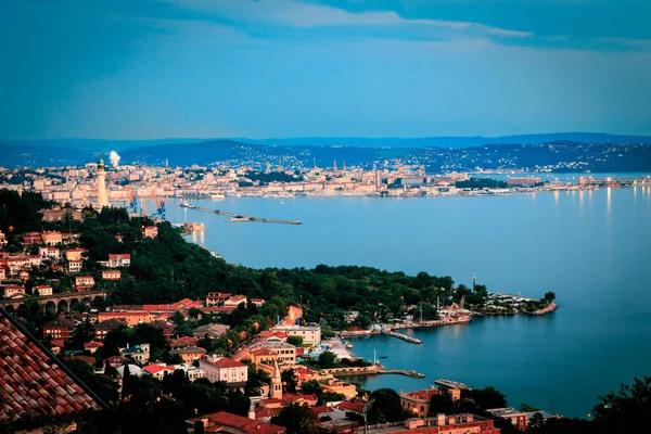 Evening in the gulf of Trieste — Stock Photo, Image