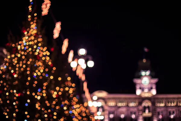 Bola de Natal na praça de Trieste — Fotografia de Stock