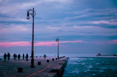 Trieste şehir rüzgarlı gün