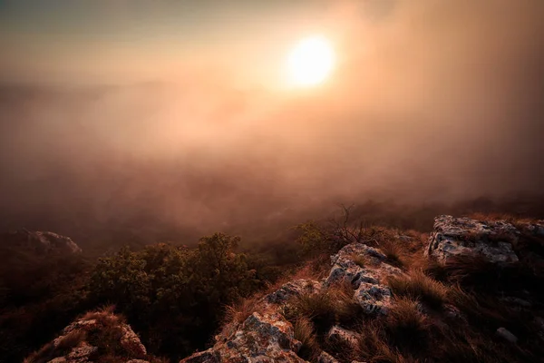 Tarde de otoño brumosa en Val Rosandra — Foto de Stock