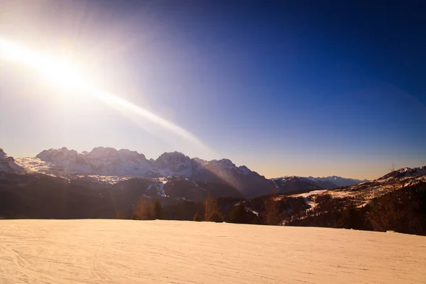 Dolomiti di Brenta w zimowy dzień — Zdjęcie stockowe