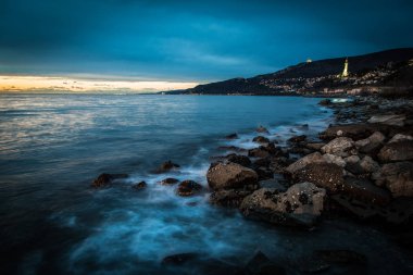 Kale ve deniz feneri Trieste