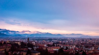 Yağmurlu gün Bergamo