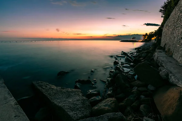 Denizde, Trieste günbatımı — Stok fotoğraf