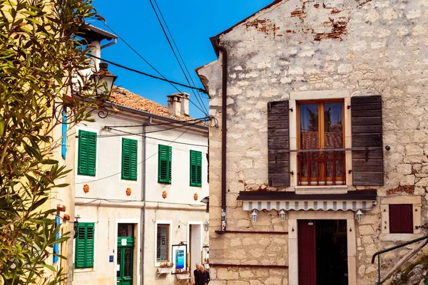 Día soleado en Rovinj, Croacia — Foto de Stock