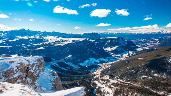 Dolomitas italianas prontas para a temporada de inverno — Fotografia de Stock