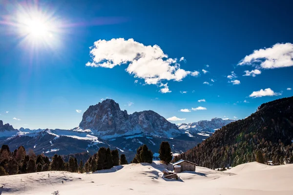 Italiaanse Dolomieten klaar voor winterseizoen — Stockfoto