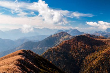 Julian Alpleri 'nde Güz