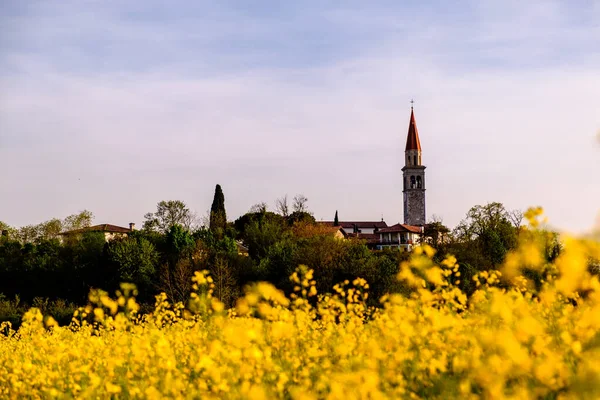 Italská Krajina Slunečném Jarním Dni — Stock fotografie