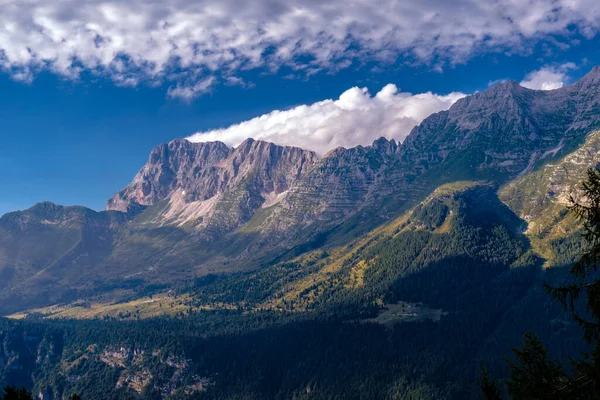 Una Bella Giornata Estiva Nelle Alpi Giulie Friuli Venezia Giulia — Foto Stock