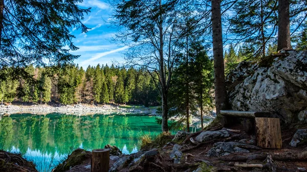 Lente Ochtend Aan Het Superieure Meer Van Fusine Friuli Venezia — Stockfoto