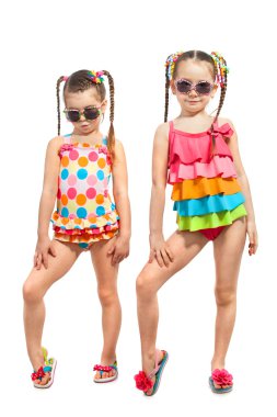 Mayo moda çocuklar. Beyaz arka plan üzerinde izole
