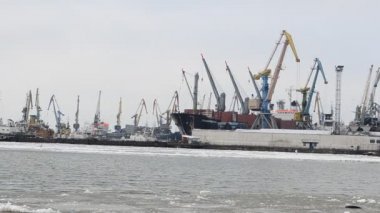 kargo limanı