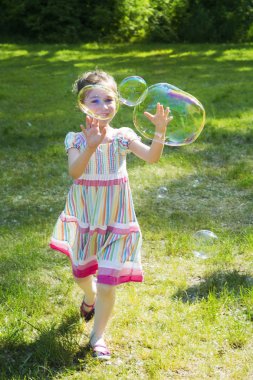 Sabun köpüğü izleyin