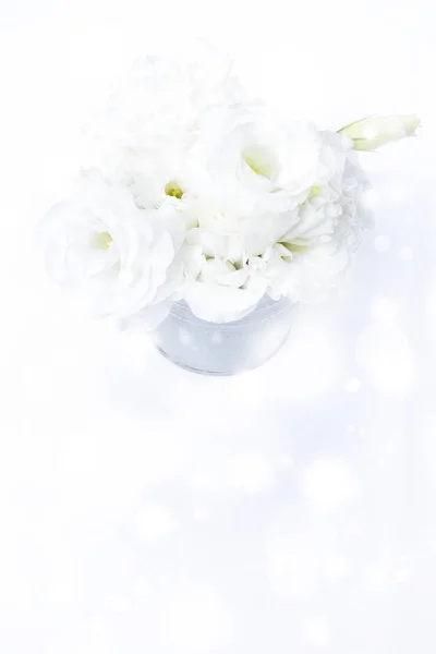 Bruiloft witte rozen — Stockfoto