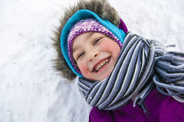 Chica feliz invierno — Foto de Stock