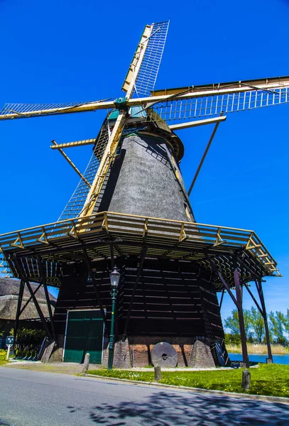 Watermill Hollandalı peyzaj