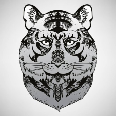 Etnik desenli hayvan kafa