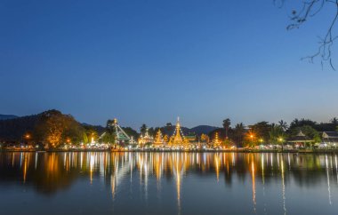 Jong klang Tapınağı'nda gece, Mae Hong Son, Tayland