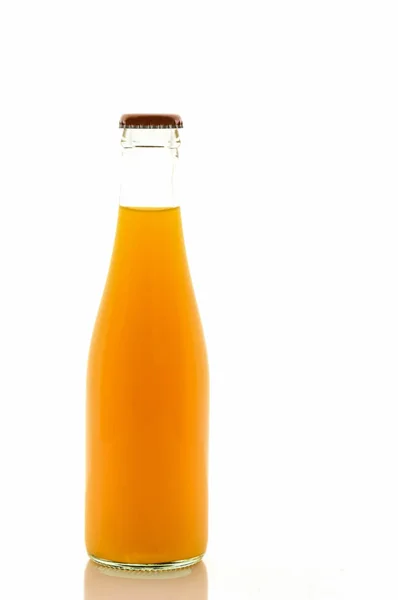 Jus d'orange glazen fles op witte achtergrond Stockfoto