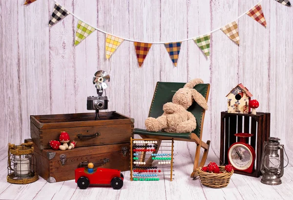 Sfondi Studio Fotografico Con Arredamento Vintage Vecchi Oggetti Adatti Bambini — Foto Stock