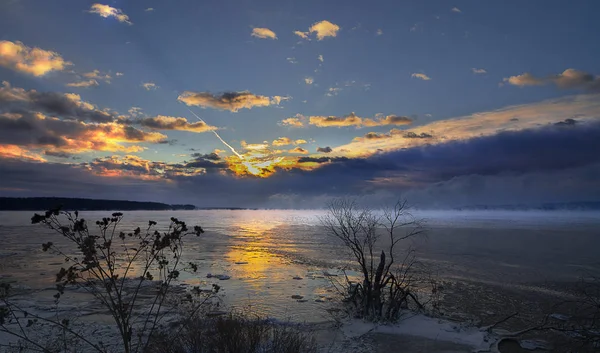 Baikal Regio Late Herfst Breekt Zon Door Prachtige Wolken Aan — Stockfoto