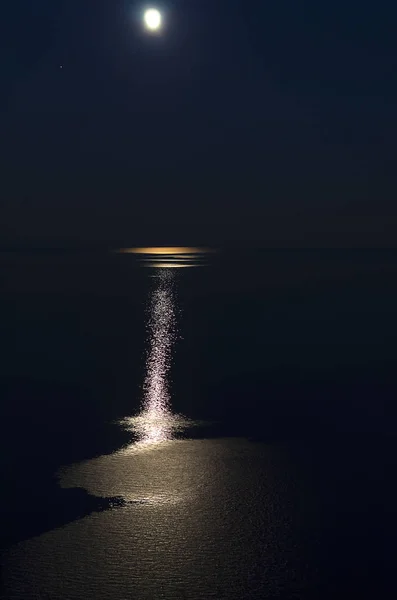 Oost Siberië Het Baikalmeer Aya Baai Donkere Nacht Volle Maan — Stockfoto