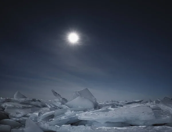 Wschodnia Syberia Jezioro Baikal Zimą Dobranoc Pełnia Księżyca Toros Przełamane — Zdjęcie stockowe