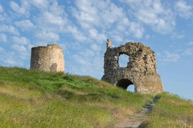 Inkerman, Kırım - 29 Mayıs - Kalamita Ortaçağ kalesi 29 Mayıs 2019 'da Inkerman, Kırım' da yıkıldı.