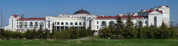 Sivastopol, Kırım - 02 Nisan 2017 'de Sivastopol, Kırım' da P.S.Nahimov adlı Deniz Harp Okulu 'nun panoramik görüntüsü.