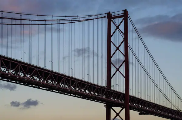 Jembatan Dengan Latar Belakang Langit Malam — Stok Foto